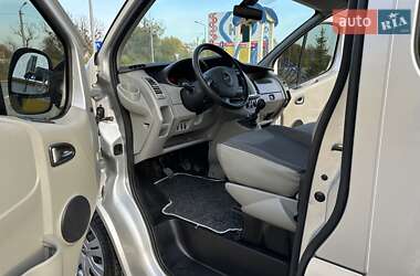 Минивэн Opel Vivaro 2013 в 
