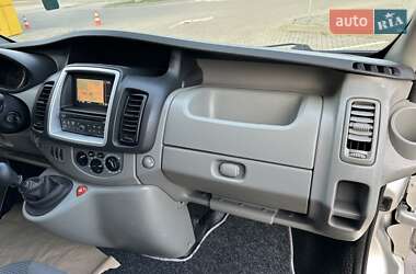 Минивэн Opel Vivaro 2013 в 