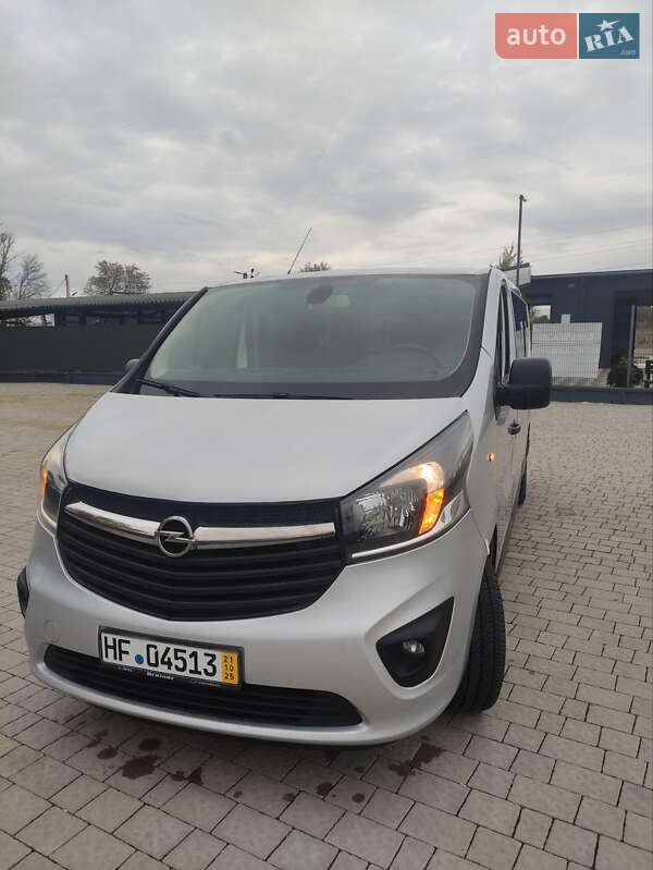 Минивэн Opel Vivaro 2015 в Бартатовом фото 3 Минивэн Opel Vivaro 2015 в Бартатовом
