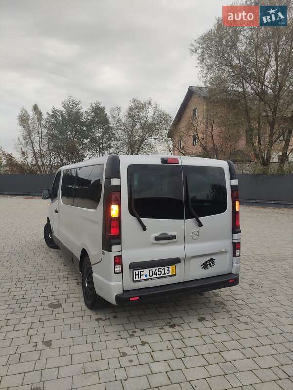 Минивэн Opel Vivaro 2015 в Бартатовом фото 17 Минивэн Opel Vivaro 2015 в Бартатовом