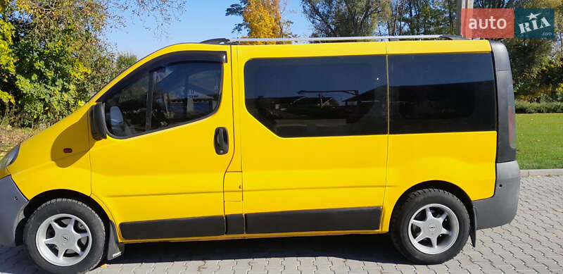 Минивэн Opel Vivaro 2004 в Кицмани фото 5 Минивэн Opel Vivaro 2004 в Кицмани