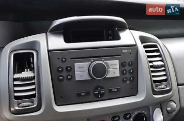 Минивэн Opel Vivaro 2007 в 
