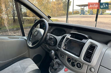 Минивэн Opel Vivaro 2006 в  фото 14 Минивэн Opel Vivaro 2006 в