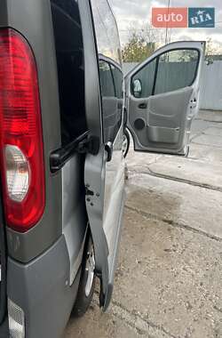Мінівен Opel Vivaro 2008 в  фото 34 Мінівен Opel Vivaro 2008 в