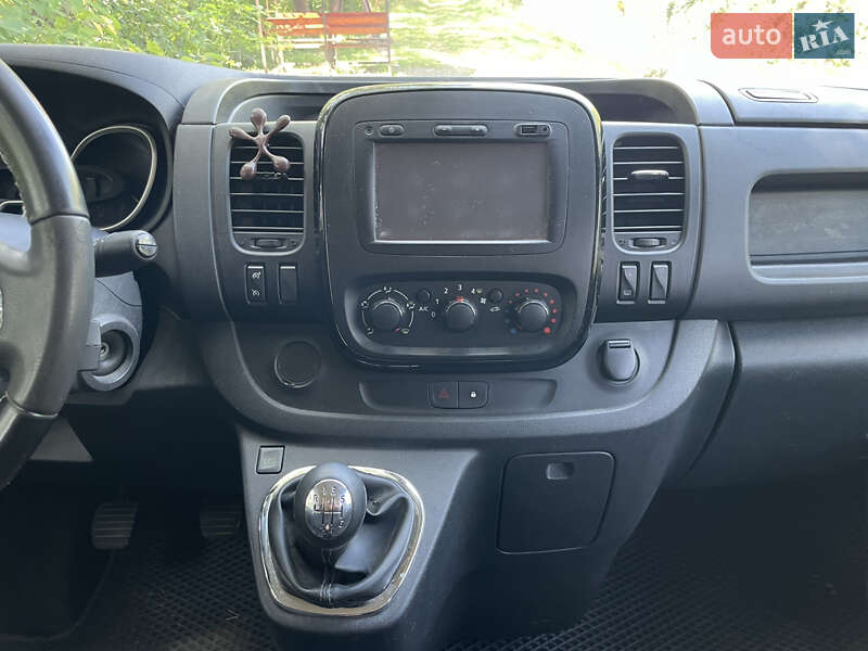 Мінівен Opel Vivaro 2016 в Калуші фото 17 Мінівен Opel Vivaro 2016 в Калуші