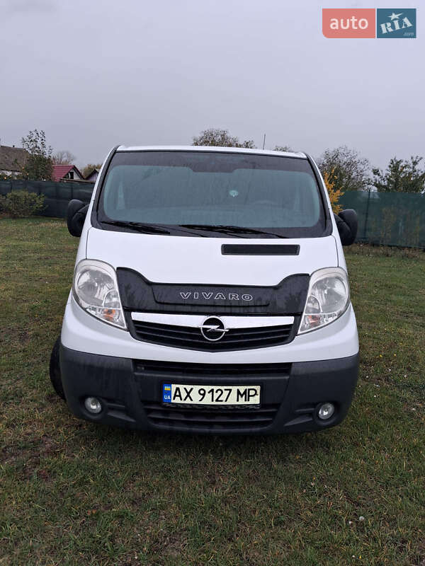 Минивэн Opel Vivaro 2007 в Валках