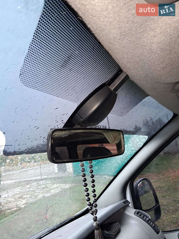 Минивэн Opel Vivaro 2007 в Валках