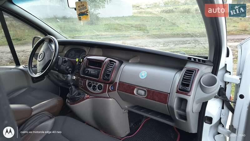 Минивэн Opel Vivaro 2008 в Вознесенске фото 10 Минивэн Opel Vivaro 2008 в Вознесенске