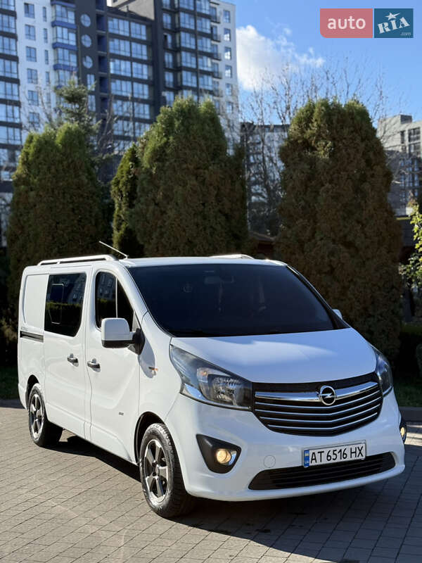 Opel Vivaro 2015 Opel Vivaro 2015