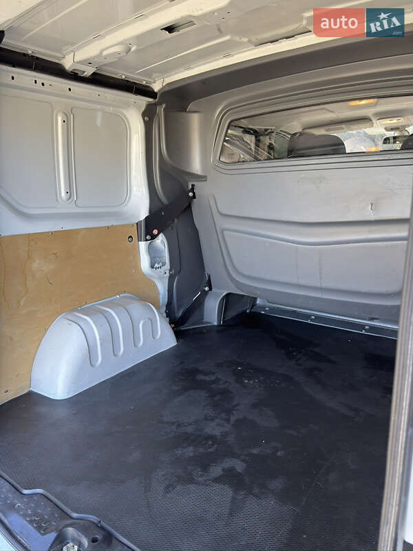 Мінівен Opel Vivaro 2015 в Івано-Франківську