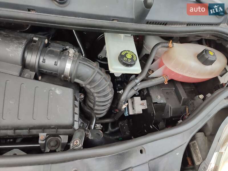 Минивэн Opel Vivaro 2011 в Дубно