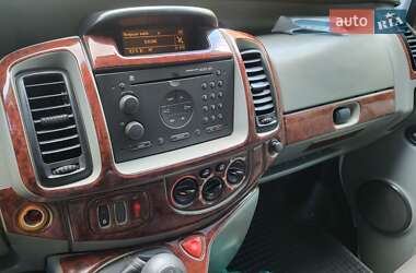 Минивэн Opel Vivaro 2006 в 