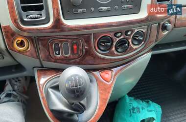 Минивэн Opel Vivaro 2006 в 