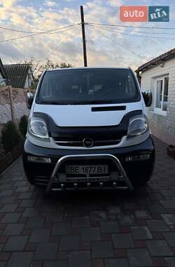 Минивэн Opel Vivaro 2005 в Николаеве Минивэн Opel Vivaro 2005 в Николаеве