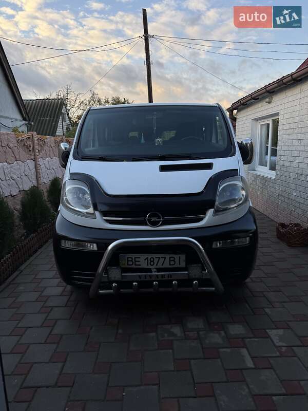 Opel Vivaro 2005