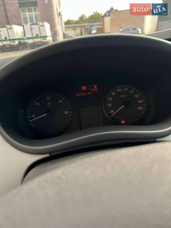 Минивэн Opel Vivaro 2014 в Измаиле фото 17 Минивэн Opel Vivaro 2014 в Измаиле