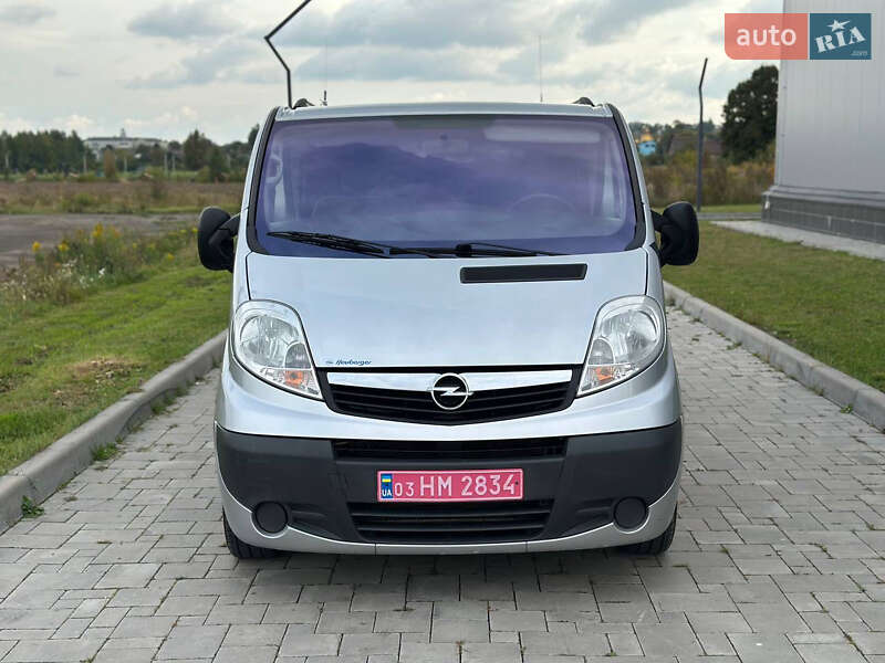 Минивэн Opel Vivaro 2014 в Ровно фото 3 Минивэн Opel Vivaro 2014 в Ровно
