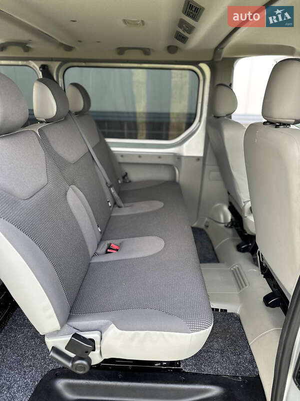 Минивэн Opel Vivaro 2014 в Ровно фото 18 Минивэн Opel Vivaro 2014 в Ровно