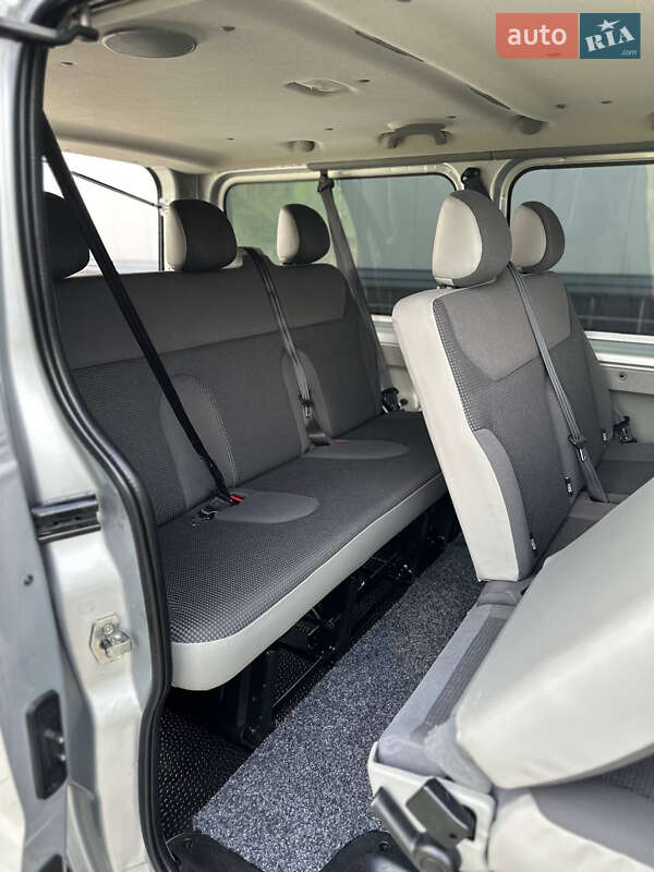 Минивэн Opel Vivaro 2014 в Ровно фото 37 Минивэн Opel Vivaro 2014 в Ровно