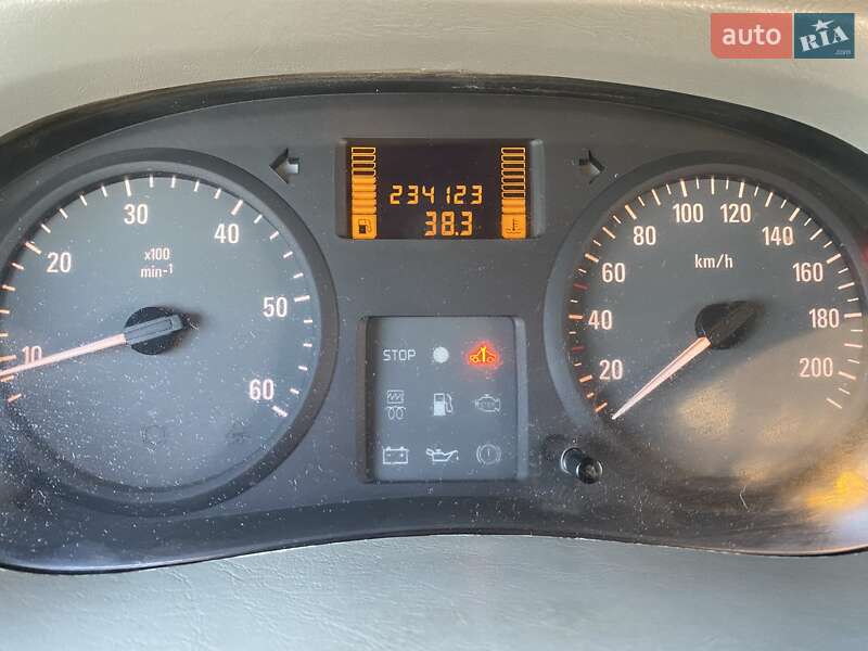 Минивэн Opel Vivaro 2006 в Тростянце фото 15 Минивэн Opel Vivaro 2006 в Тростянце