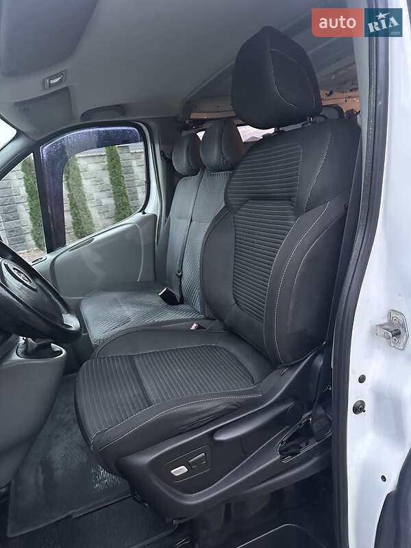 Минивэн Opel Vivaro 2005 в Луцке фото 15 Минивэн Opel Vivaro 2005 в Луцке