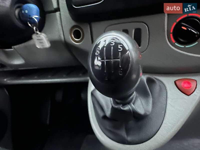 Минивэн Opel Vivaro 2005 в Луцке фото 26 Минивэн Opel Vivaro 2005 в Луцке