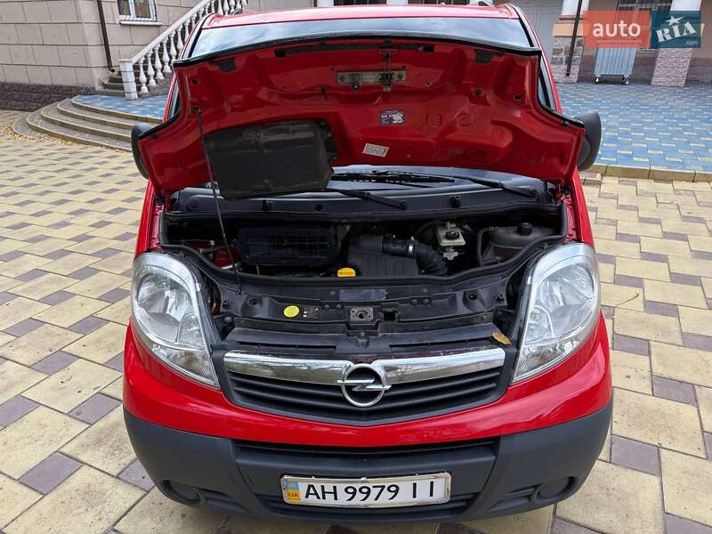 Минивэн Opel Vivaro 2008 в Кривом Роге фото 5 Минивэн Opel Vivaro 2008 в Кривом Роге