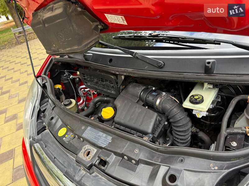 Минивэн Opel Vivaro 2008 в Кривом Роге фото 8 Минивэн Opel Vivaro 2008 в Кривом Роге