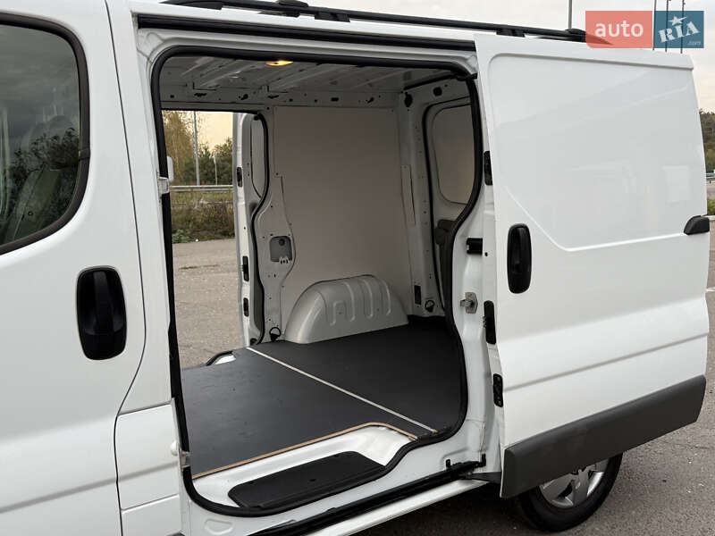 Грузовой фургон Opel Vivaro 2014 в Радивилове фото 31 Грузовой фургон Opel Vivaro 2014 в Радивилове