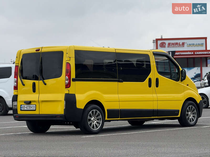 Минивэн Opel Vivaro 2009 в Виннице