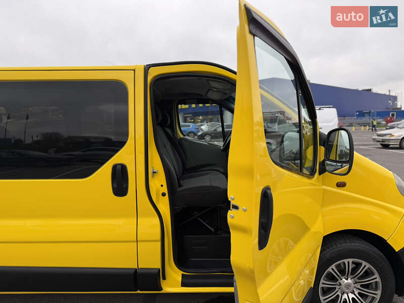 Минивэн Opel Vivaro 2009 в Виннице