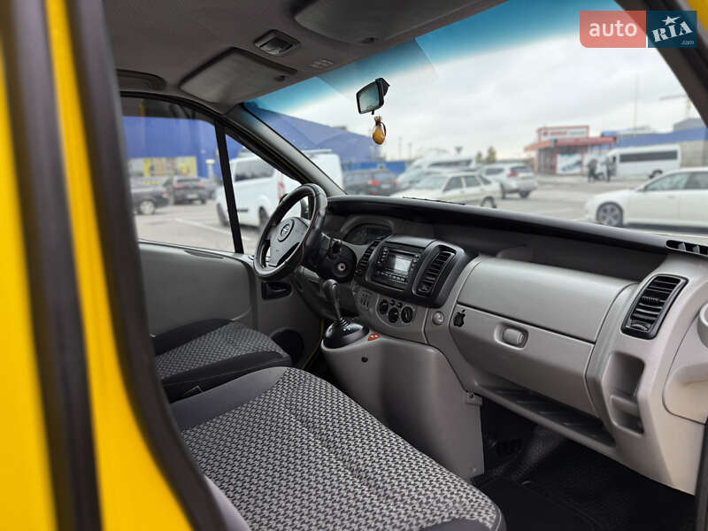 Минивэн Opel Vivaro 2009 в Виннице