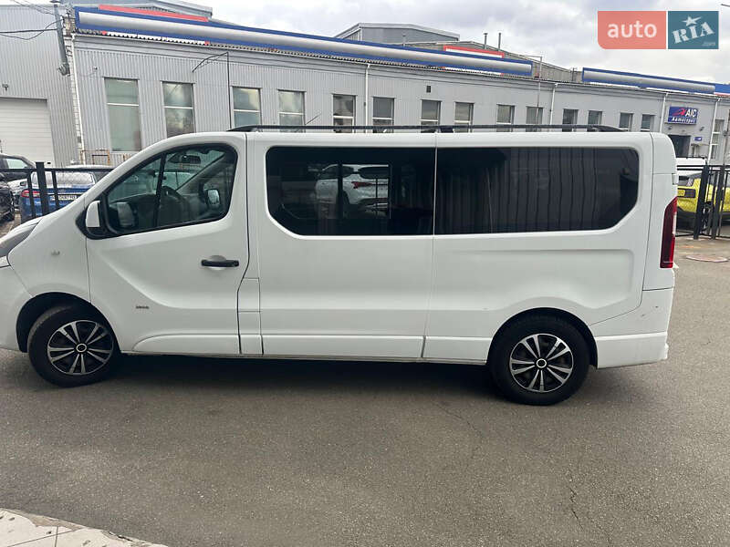 Минивэн Opel Vivaro 2015 в Киеве