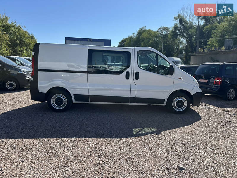 Мінівен Opel Vivaro 2014 в Рівному