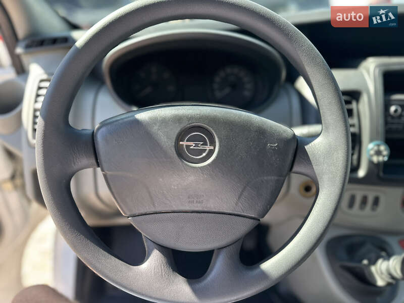 Мінівен Opel Vivaro 2014 в Рівному
