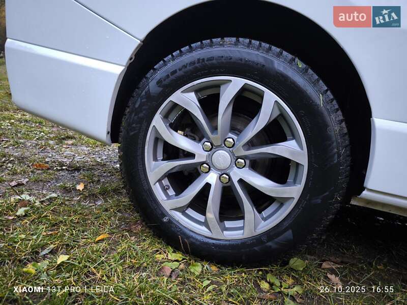 Минивэн Opel Vivaro 2017 в Ивано-Франковске