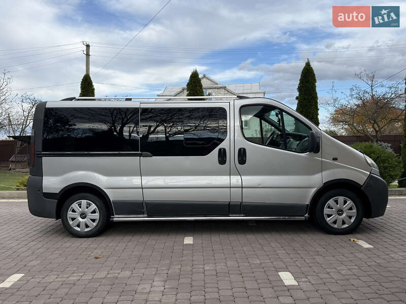 Мінівен Opel Vivaro 2004 в Косові фото 3 Мінівен Opel Vivaro 2004 в Косові
