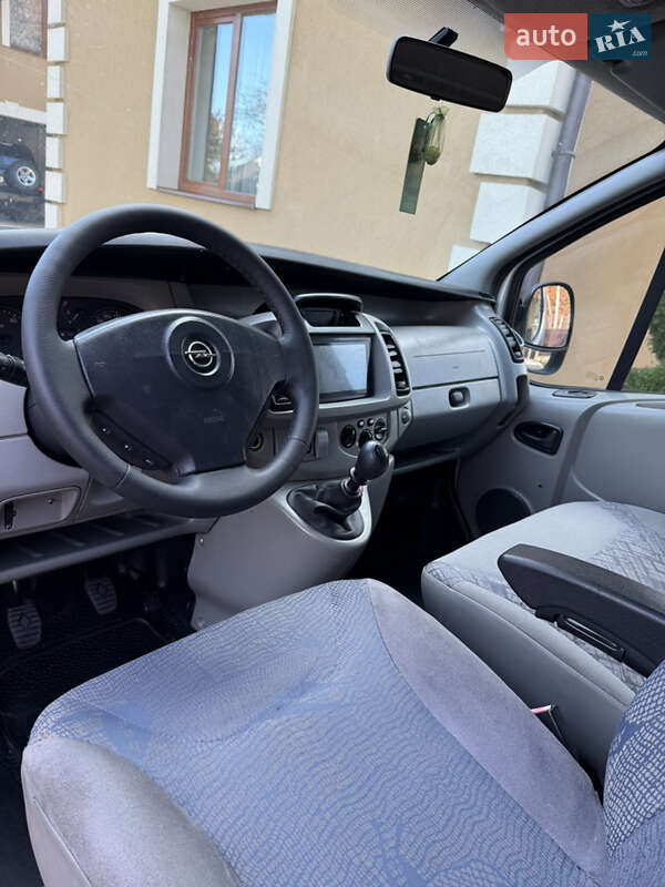 Мінівен Opel Vivaro 2004 в Косові фото 11 Мінівен Opel Vivaro 2004 в Косові