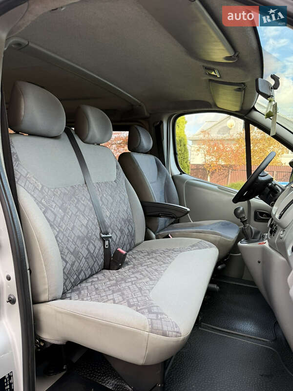 Мінівен Opel Vivaro 2004 в Косові фото 15 Мінівен Opel Vivaro 2004 в Косові