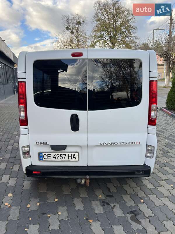 Минивэн Opel Vivaro 2007 в Черновцах