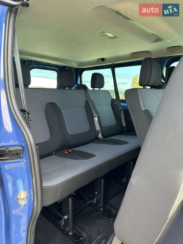 Мінівен Opel Vivaro 2015 в Ковелі