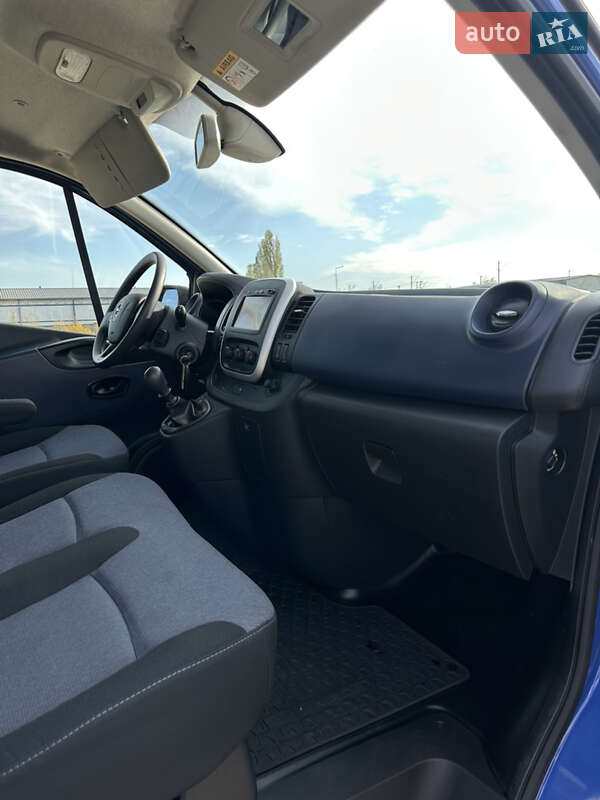 Мінівен Opel Vivaro 2015 в Ковелі