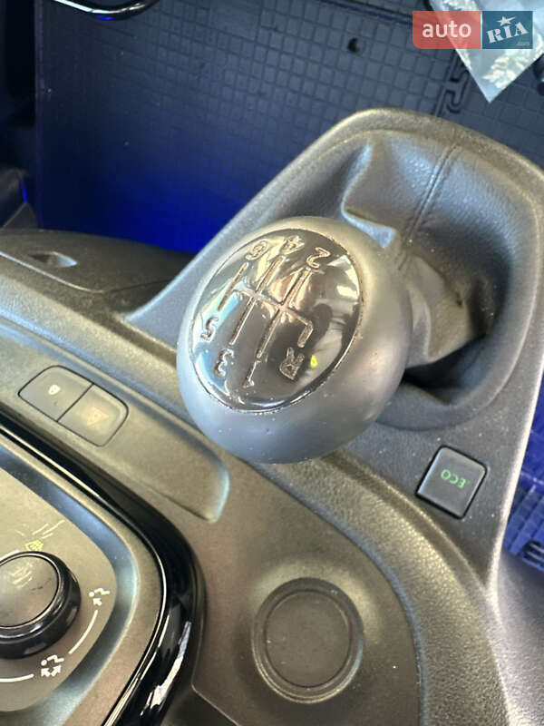 Минивэн Opel Vivaro 2016 в Львове фото 36 Минивэн Opel Vivaro 2016 в Львове