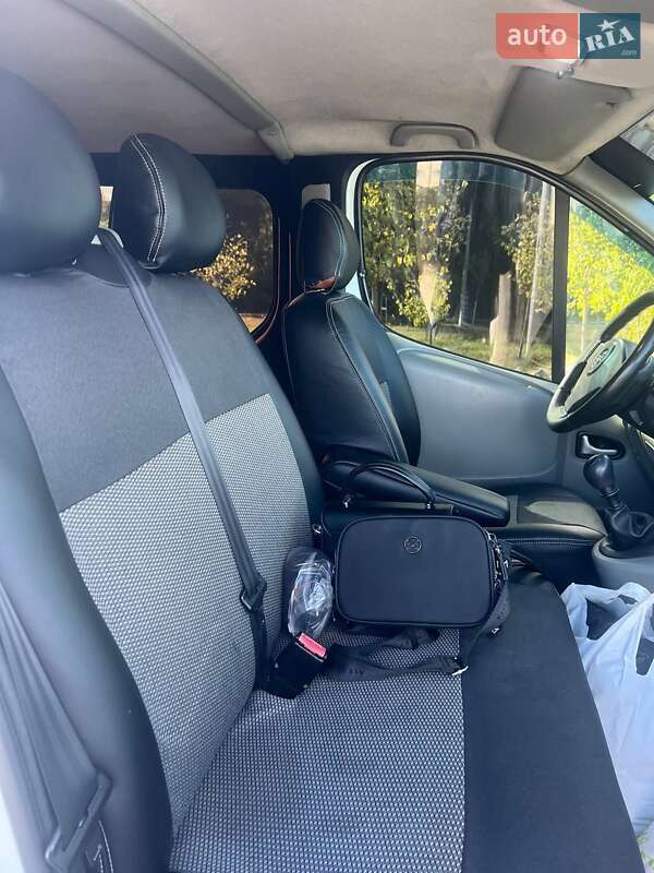 Минивэн Opel Vivaro 2008 в Балте фото 10 Минивэн Opel Vivaro 2008 в Балте