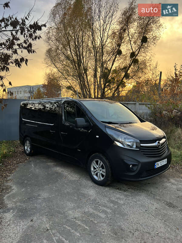 Минивэн Opel Vivaro 2017 в Киеве фото 3 Минивэн Opel Vivaro 2017 в Киеве