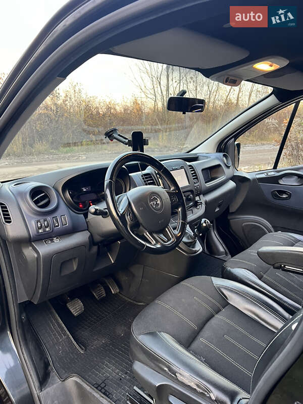 Минивэн Opel Vivaro 2017 в Киеве фото 6 Минивэн Opel Vivaro 2017 в Киеве