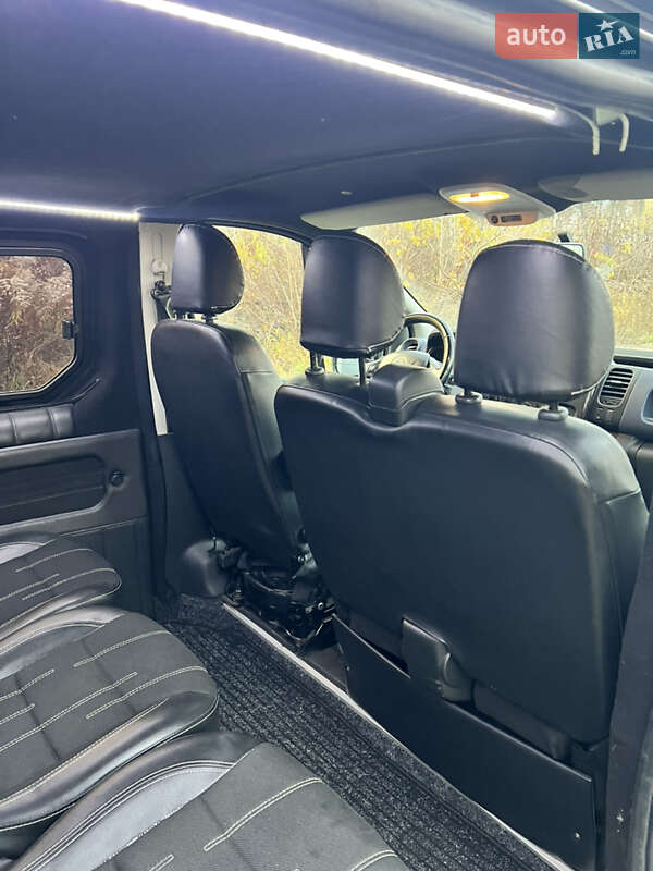 Минивэн Opel Vivaro 2017 в Киеве фото 11 Минивэн Opel Vivaro 2017 в Киеве