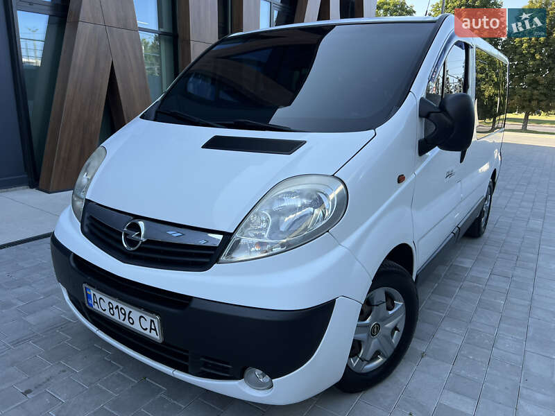 Opel Vivaro 2011