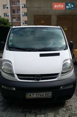 Минивэн Opel Vivaro 2003 в Ивано-Франковске