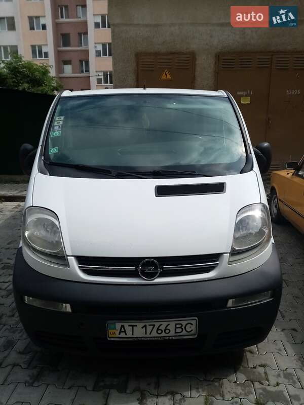 Opel Vivaro 2003 Opel Vivaro 2003